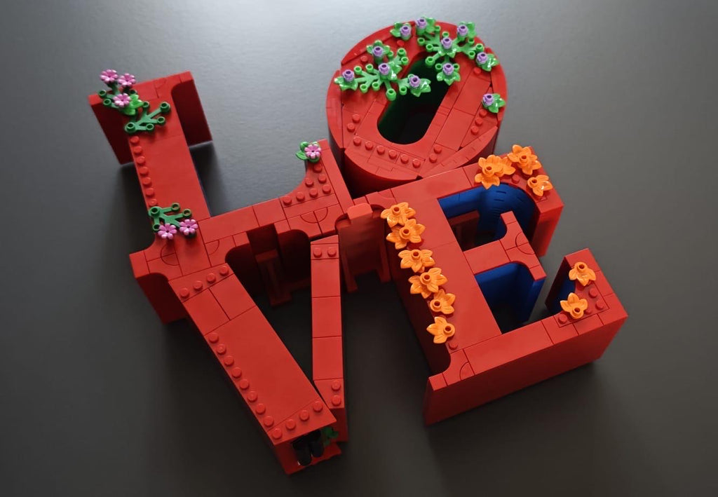 Lego 31214 Love wall mount compatible with Lego Love 31214
