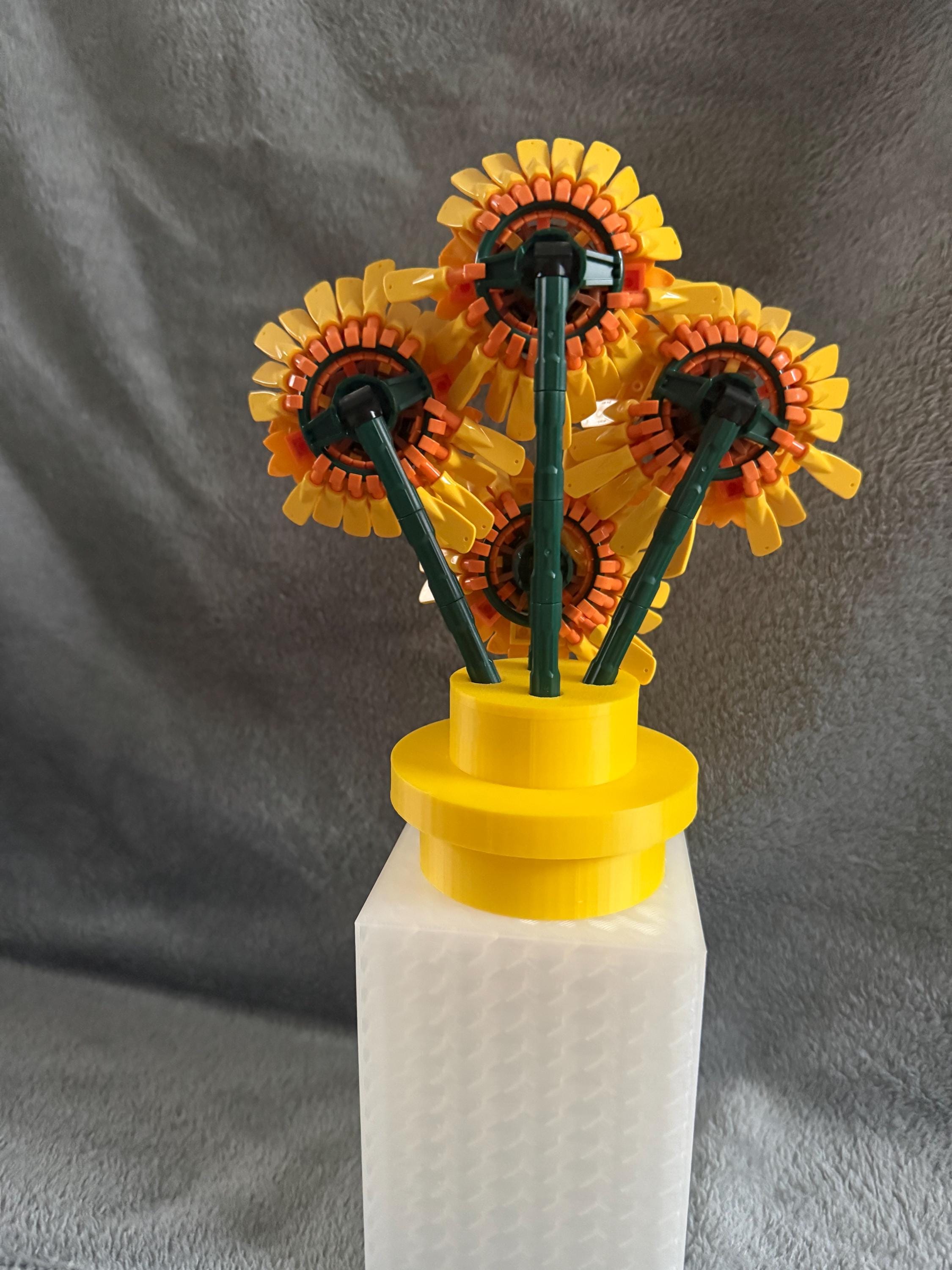 Brick 1x1 Vase with Removable Lid & Flower display stand (flower frog)  compatible with Lego