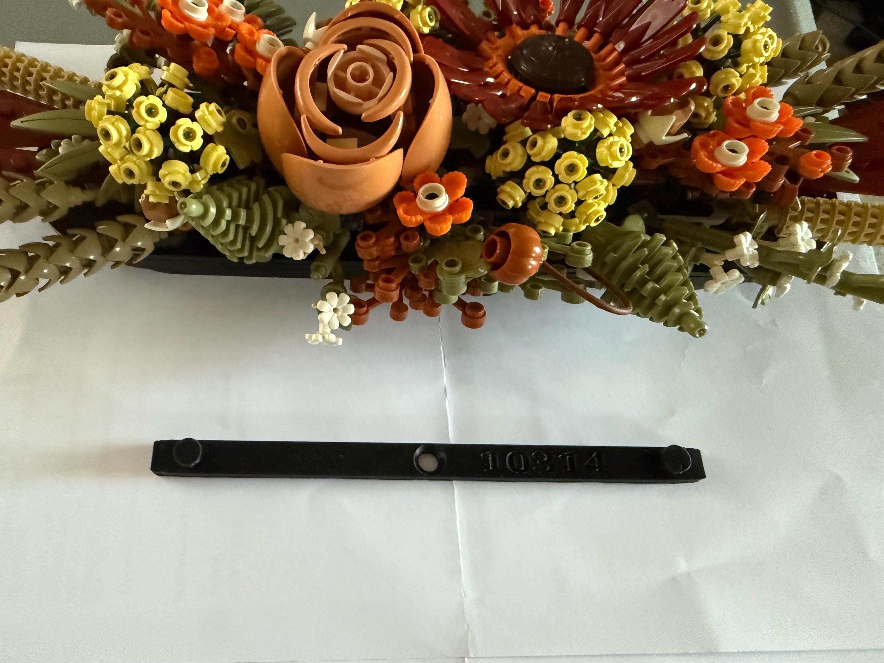 Dried flowers wall mount  10314 wall mount